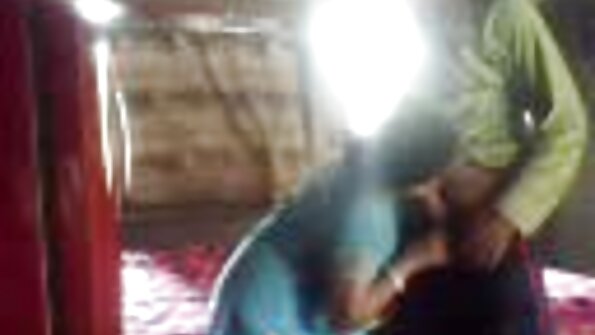 সুদৃশ্য কিশোরী ডাইরেক বাংলাচুদাচুদি ভিডিও তার পাছার ভিতরে BF এর মোটা বোন উপভোগ করে